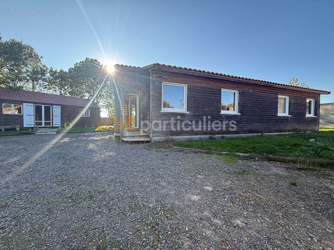 Maison à SAINT-DENIS-DU-PAYRE