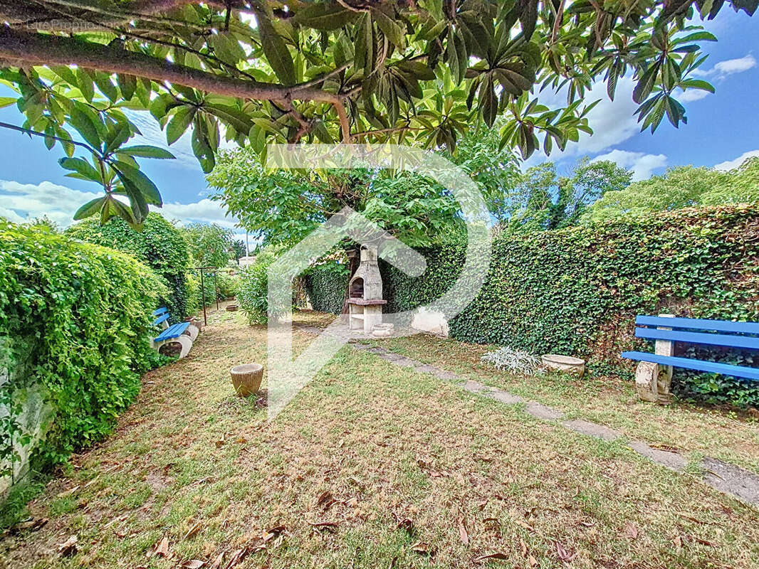 Maison à MALATAVERNE