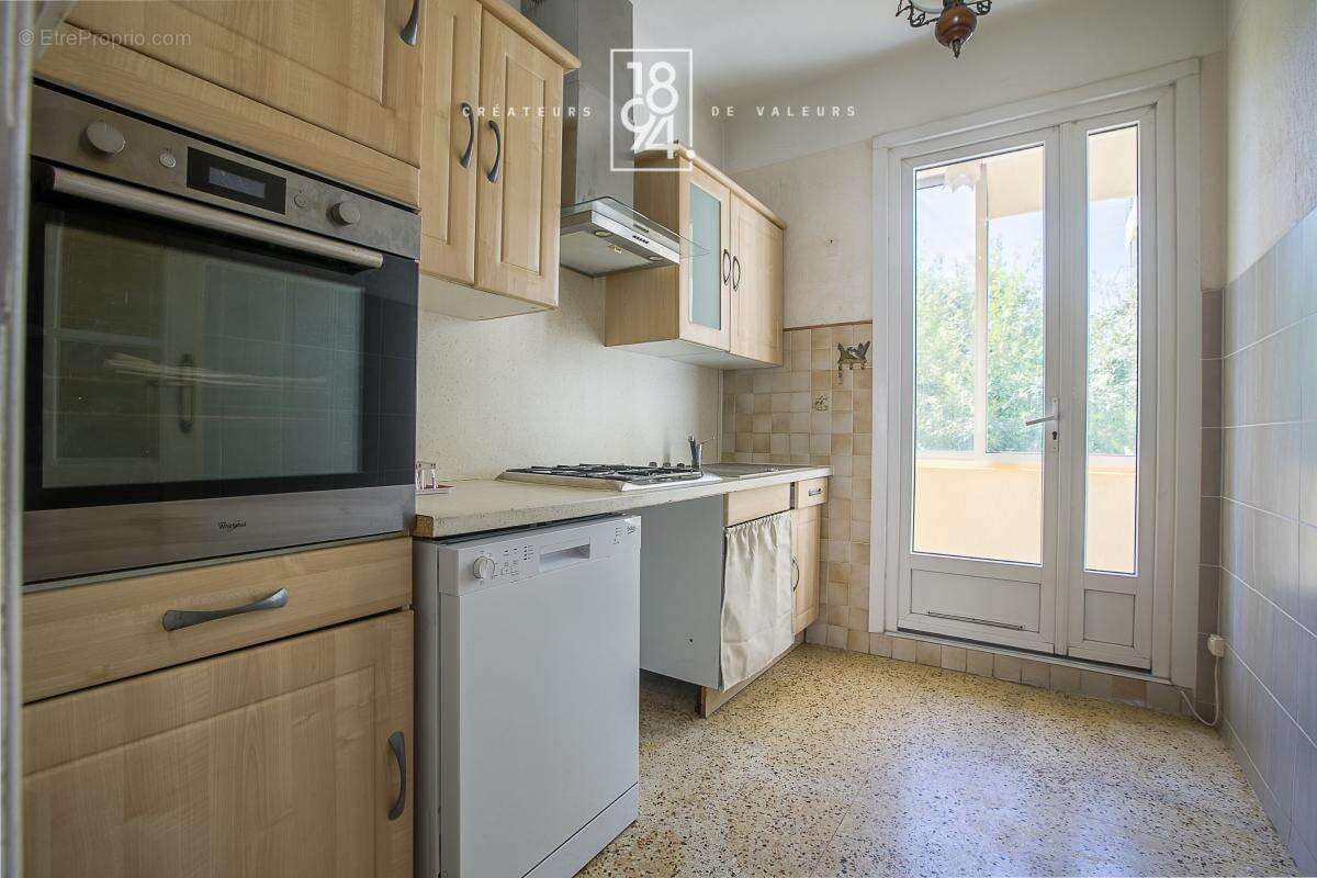 Appartement à MARSEILLE-8E