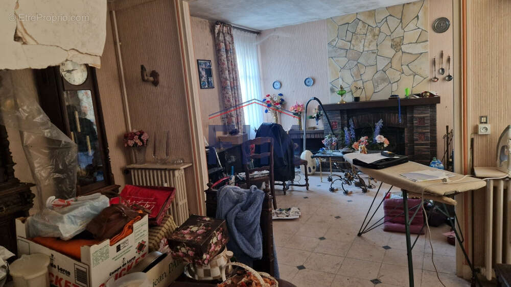 Ensemble immobilier à rénover - photo 4