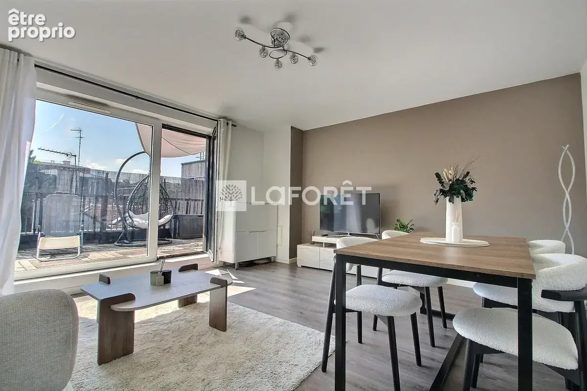 Duplex 4 pièces. 85 m² Terrasse 14 m² sans vis-à-vis. Dernier étage - Parking - photo 3