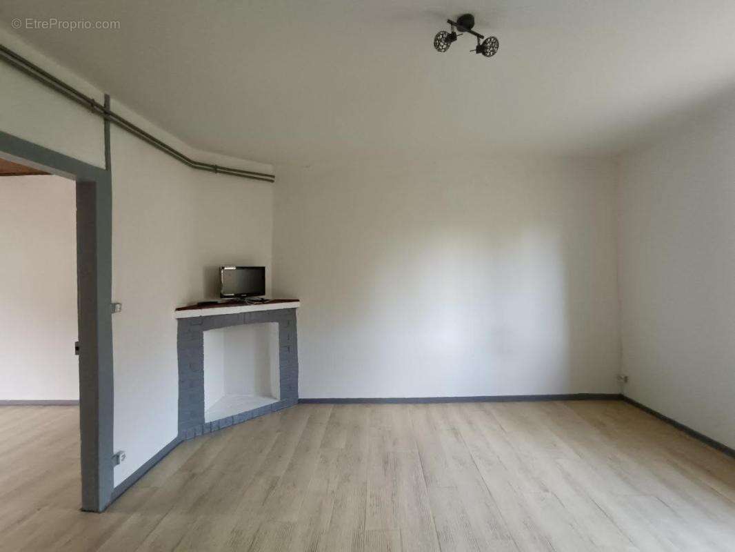 Maison à SAVIGNY-EN-REVERMONT