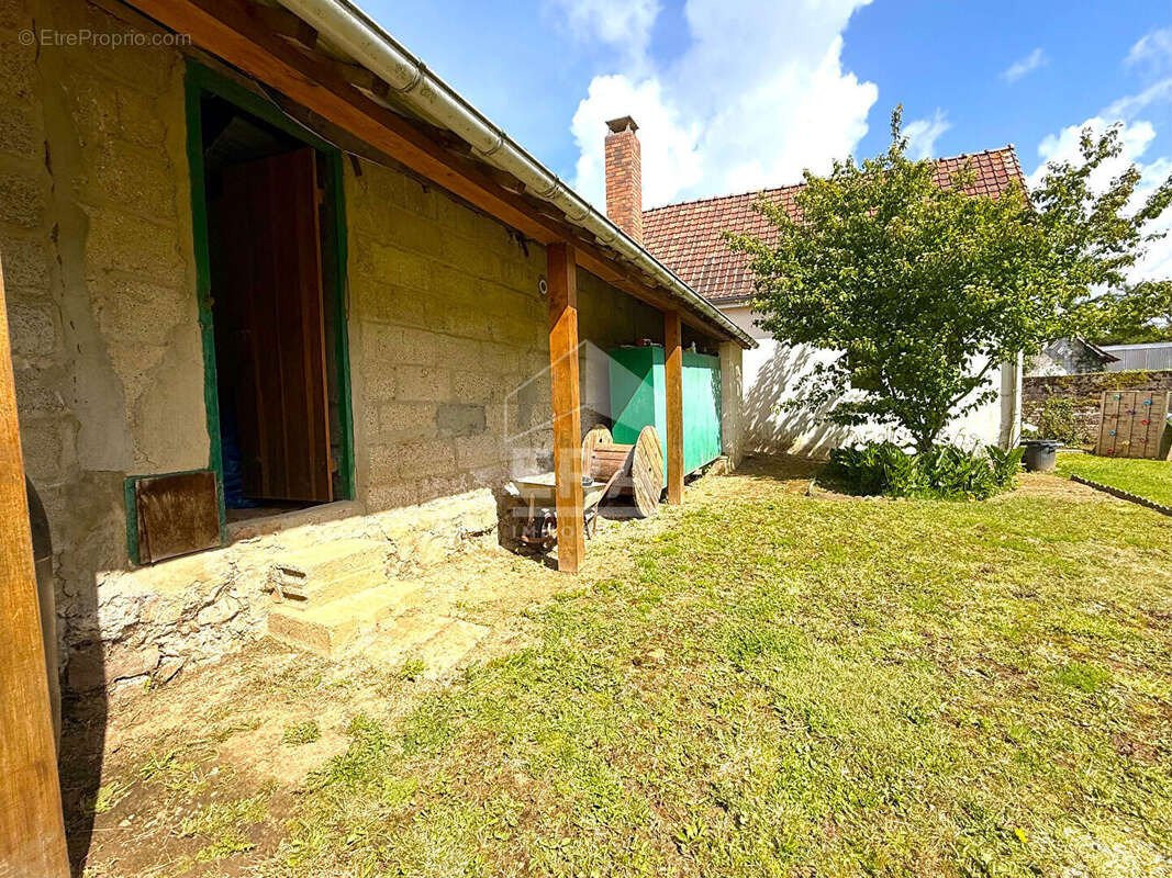 Maison à LONGVILLIERS