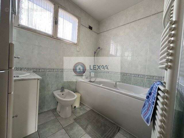 Maison à RECEY-SUR-OURCE