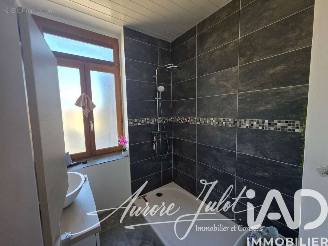Maison 130 m² à Les Abrets  - photo 5