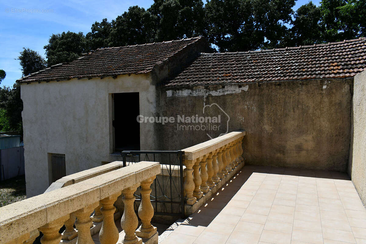 Maison à SORGUES