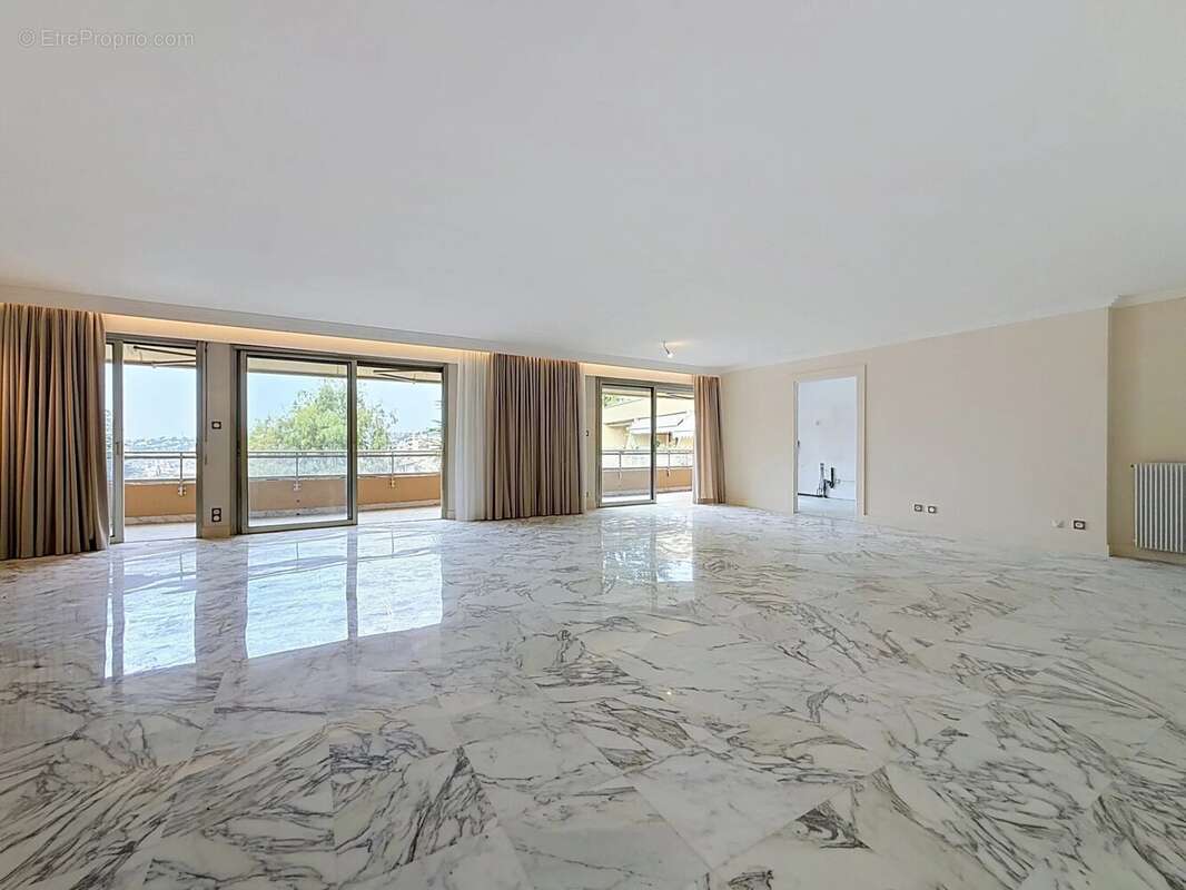 Cimiez 4 p avec solarium de 140 m² dans res avec piscine - photo 3