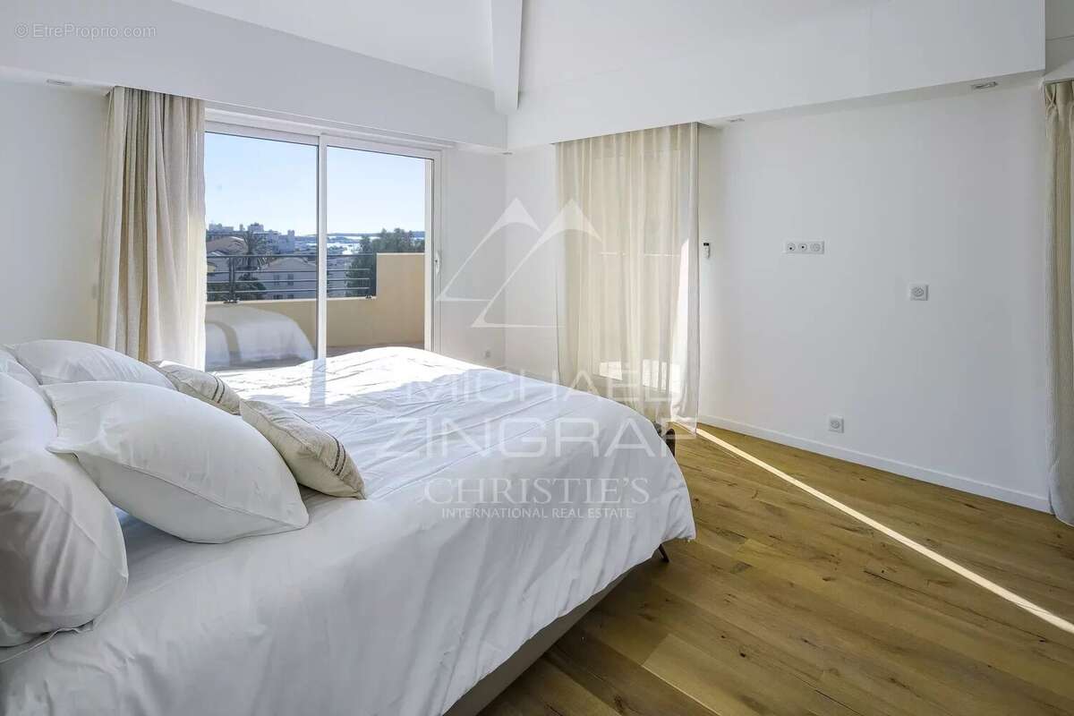 Cannes - Proche centre-ville - Penthouse 172 m² - photo 10