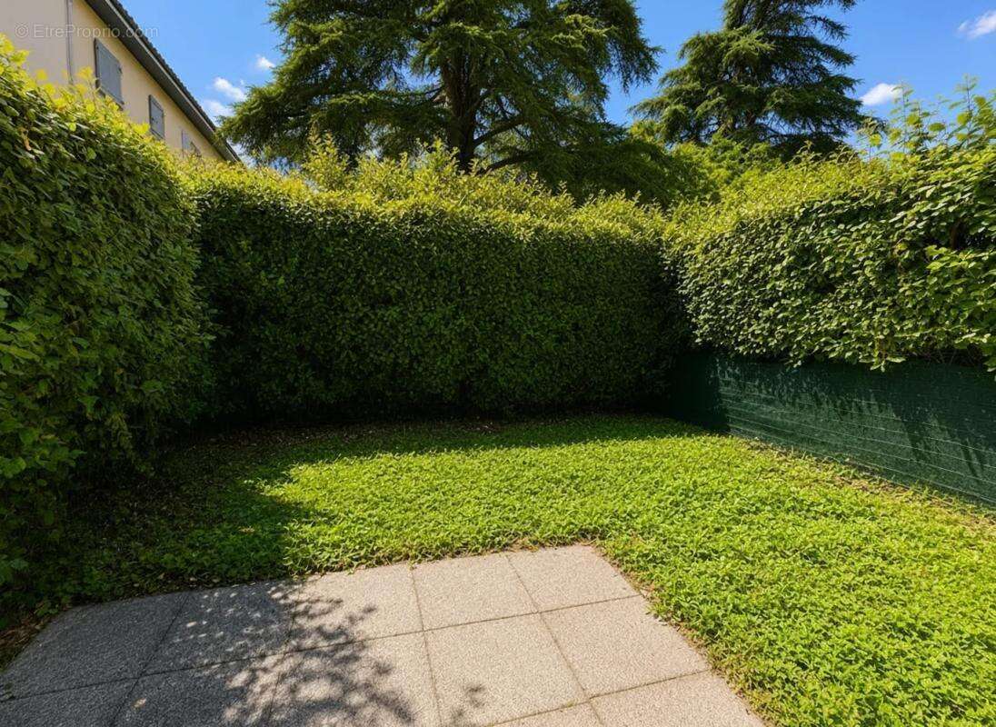 Superbe T2 de 31m2 avec jardin privatif et stationnement privé - photo 7