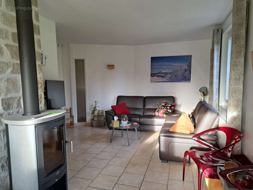 Maison à LE CHAMBON-SUR-LIGNON