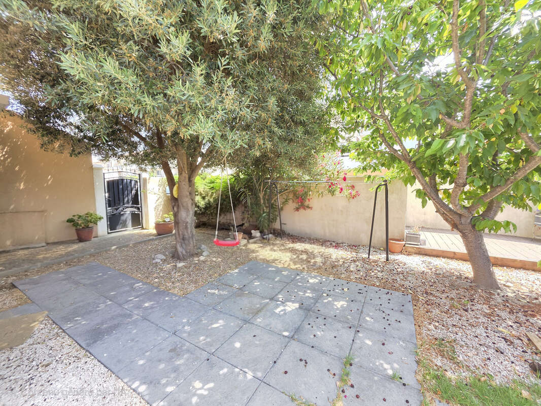 Maison à CHATEAUNEUF-LES-MARTIGUES