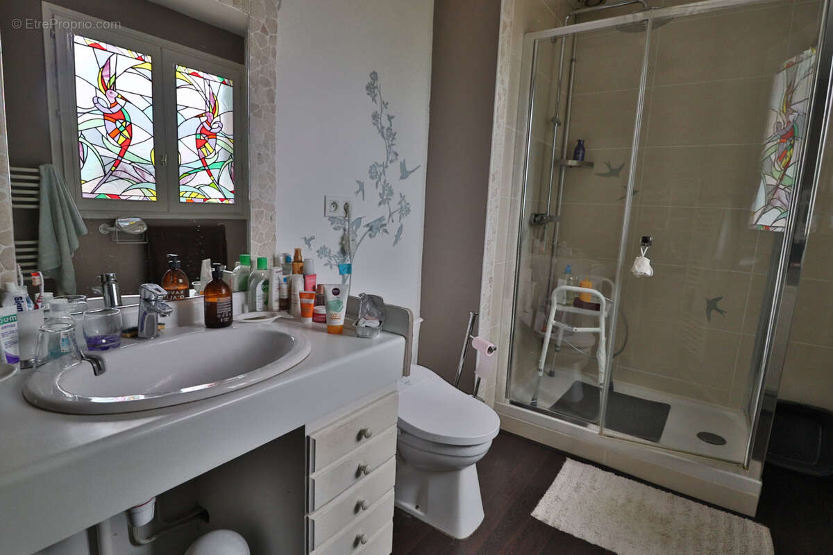 Maison à CHARBONNIERES-LES-BAINS