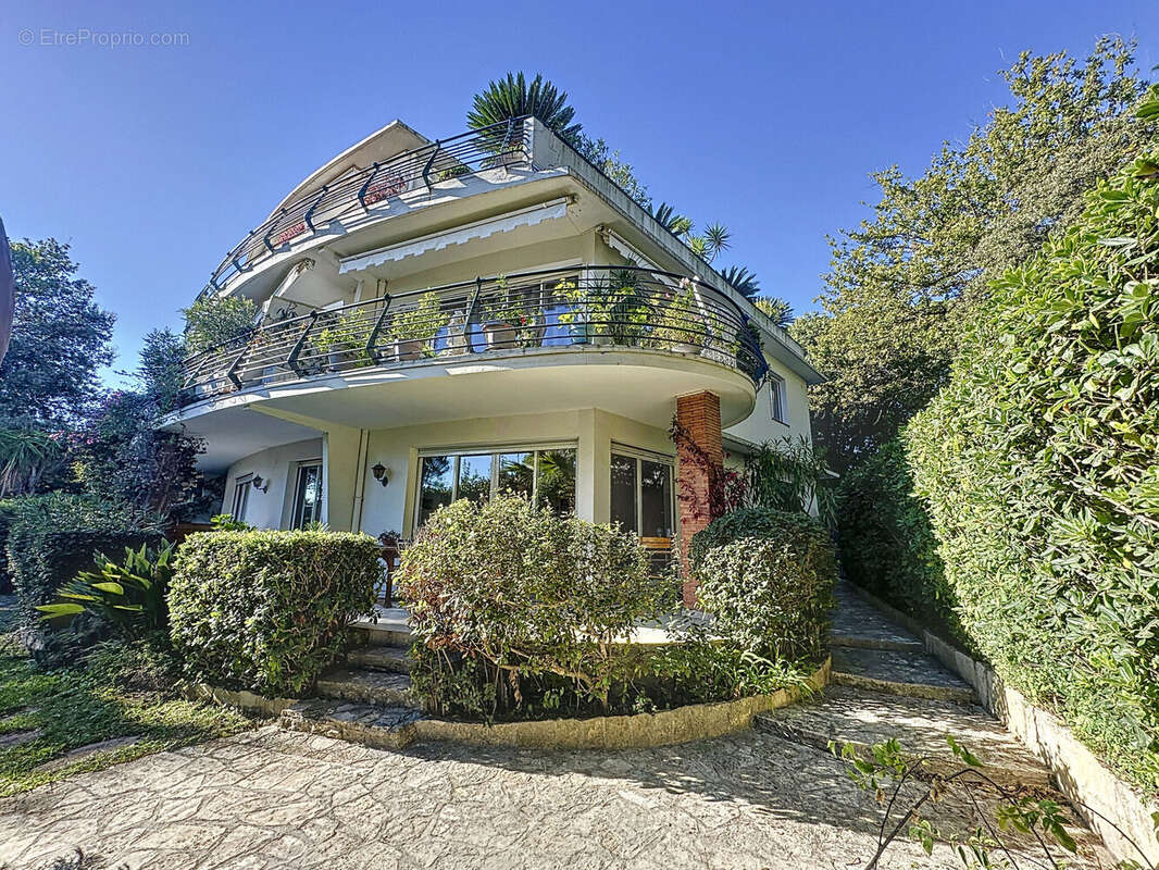 Photo 3 - Appartement à CANNES