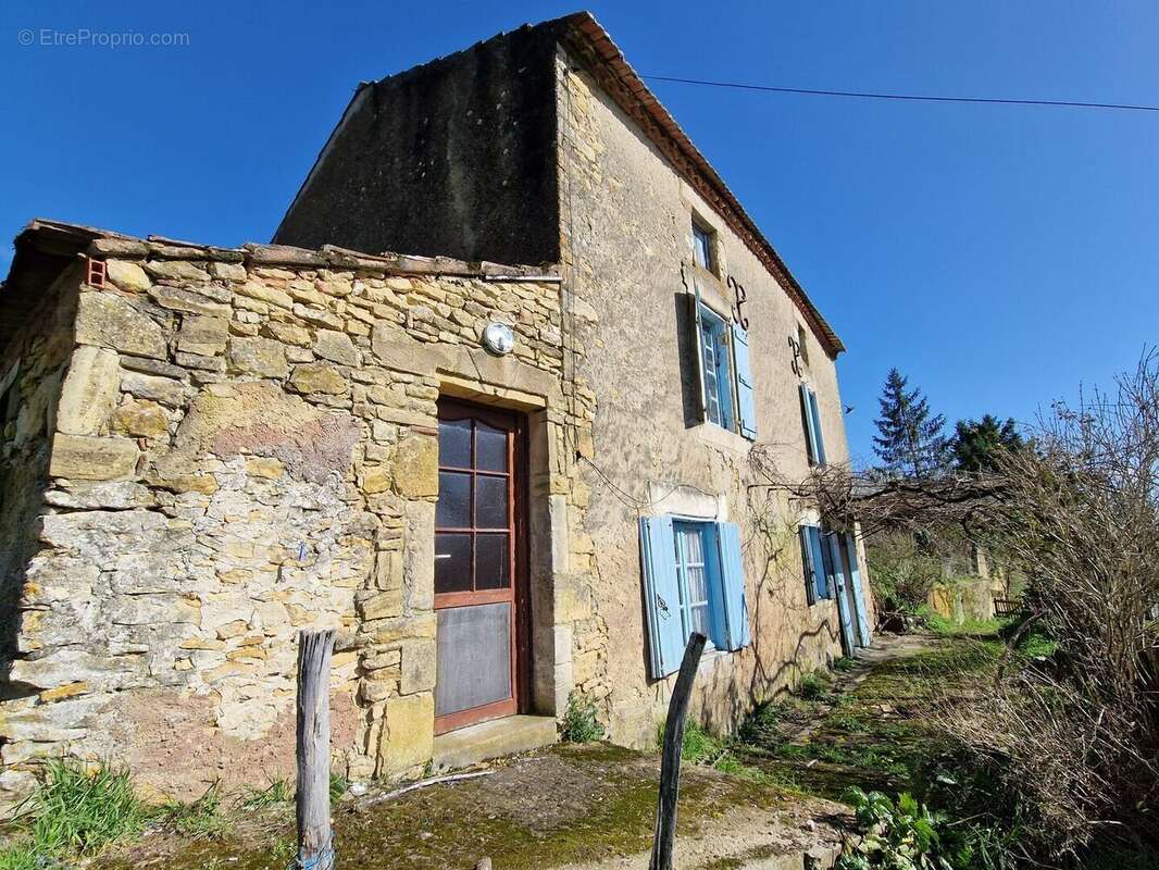 20260225141538 - Maison à COUX-ET-BIGAROQUE
