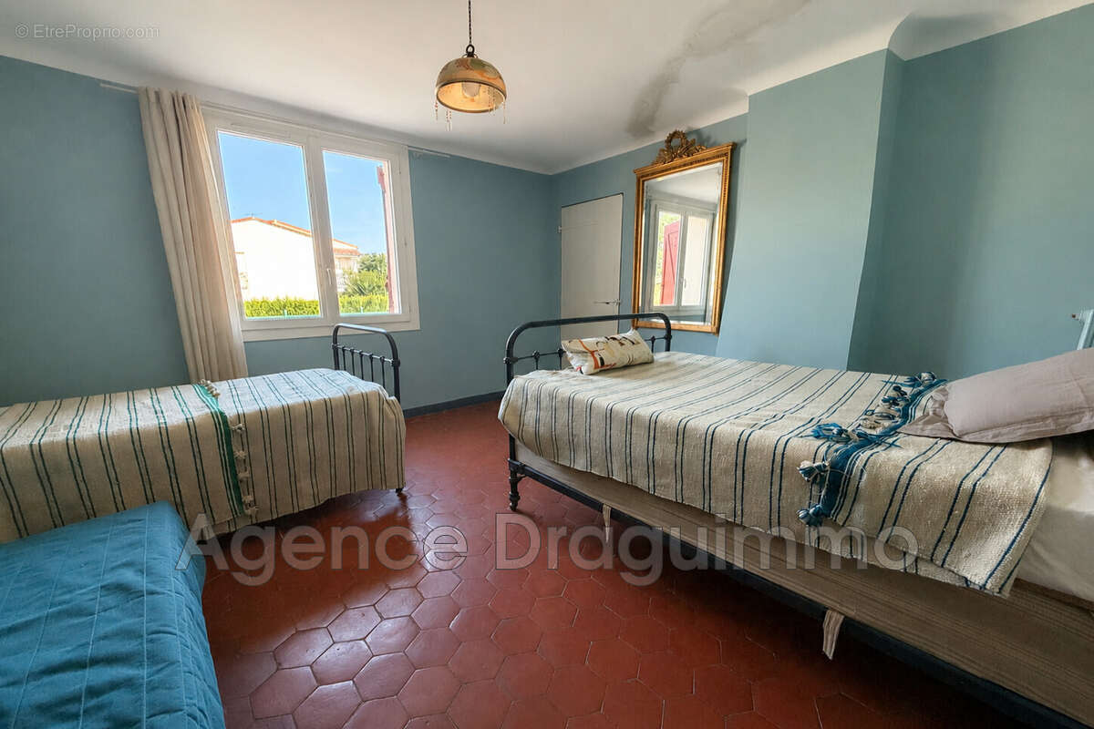 Maison 140 m² à Draguignan  - photo 9