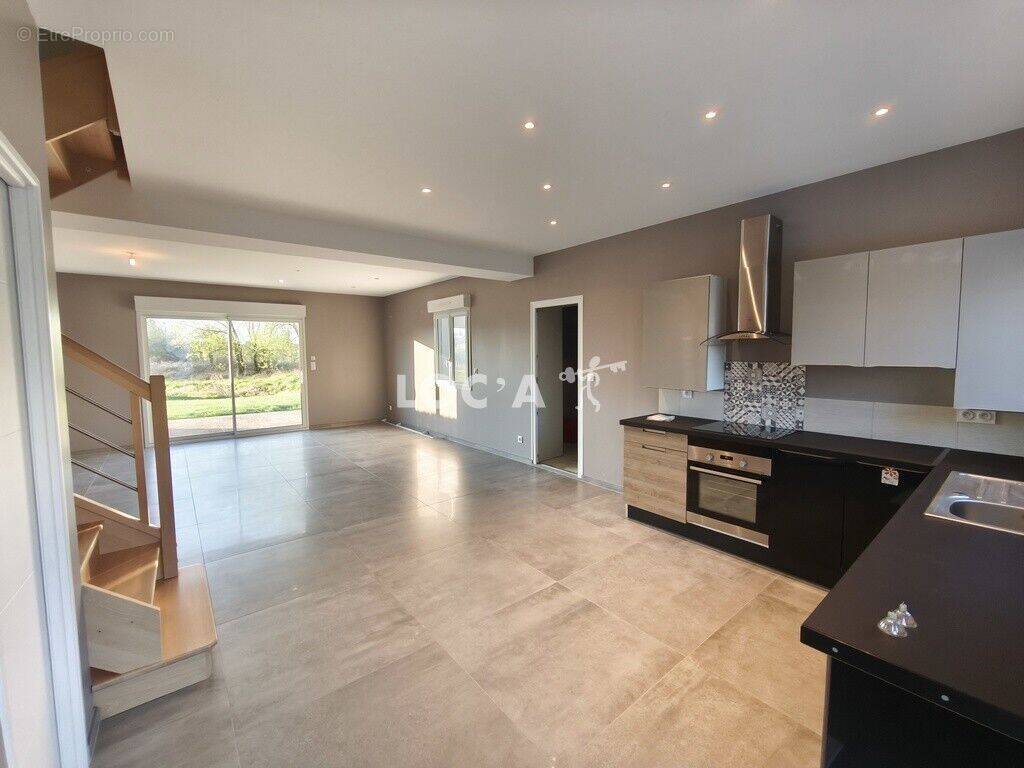 Photo 1 - Maison à AUXONNE