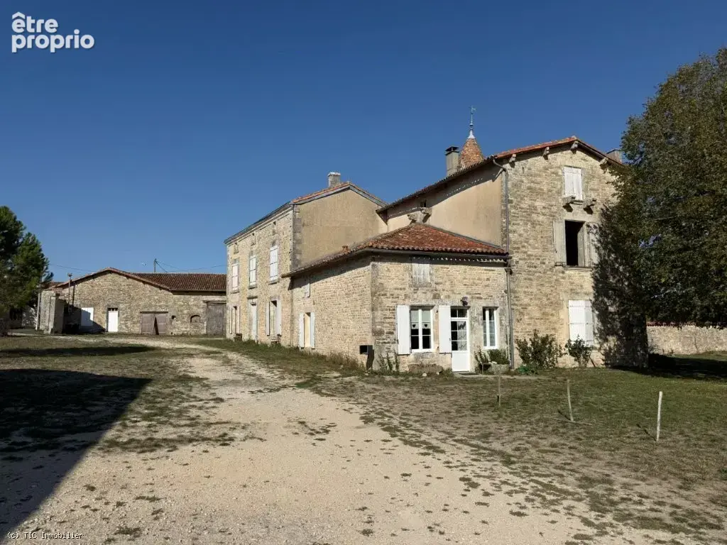 Magnifique Ancienne Logis Avec Grand Potentiel - photo 36