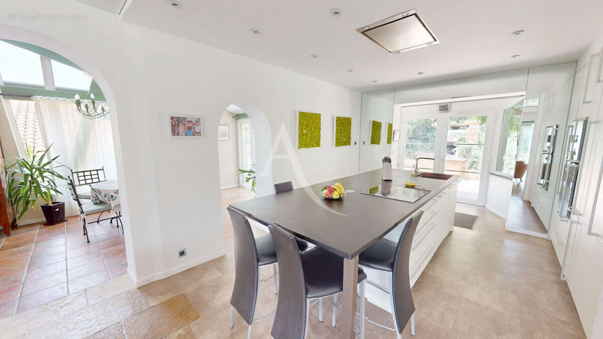 Maison 7 pièces sur sous-sol et avec vue dégagée - photo 6