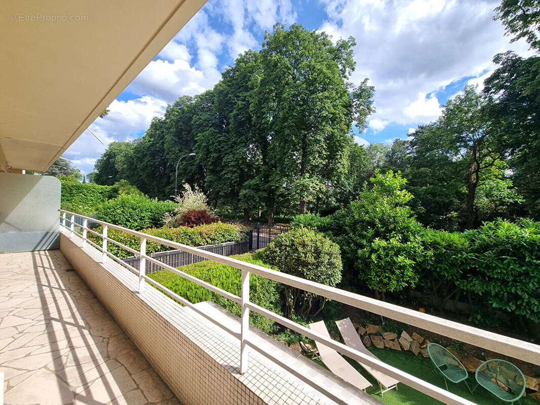 Appartement à FONTENAY-SOUS-BOIS