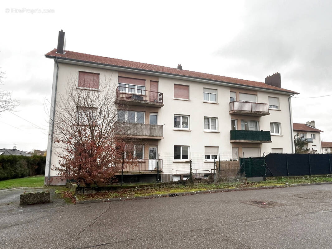 Appartement à BOUSSE