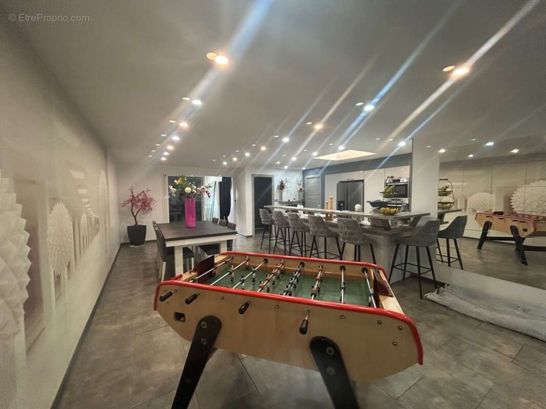 Appartement à LE MUY