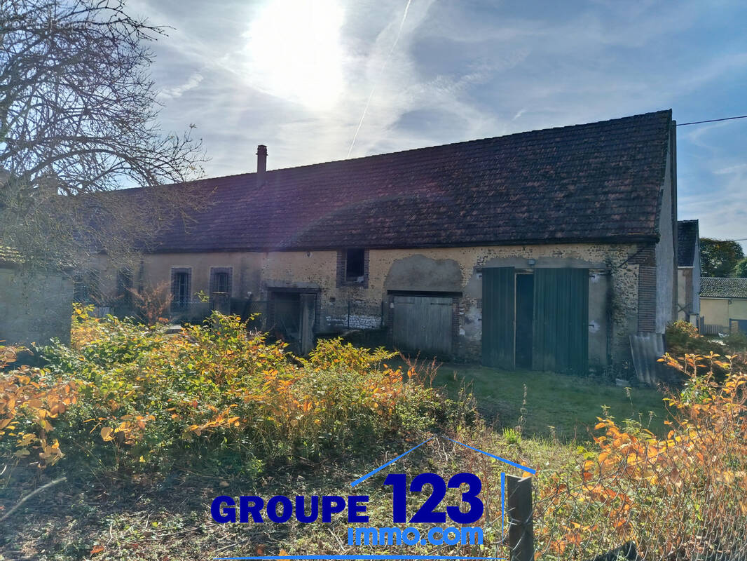 Maison à LES ORMES
