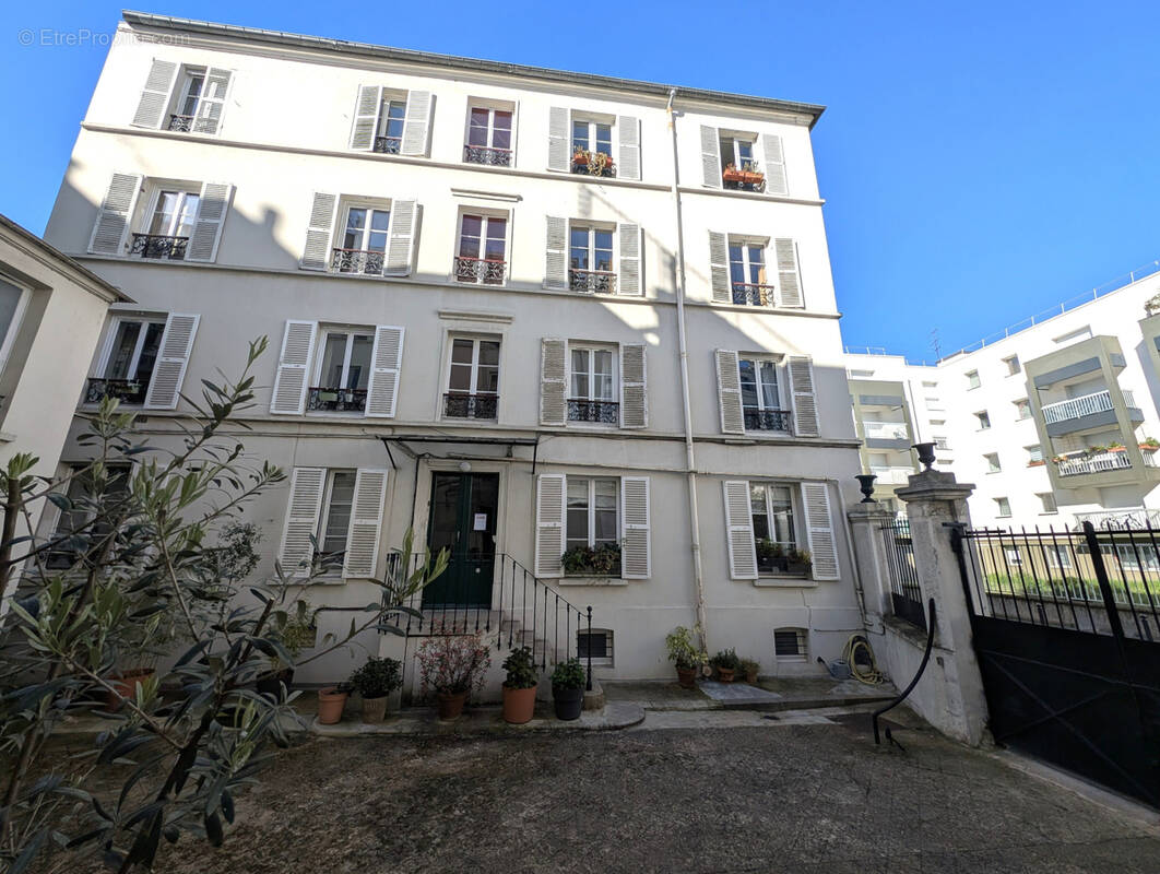 Appartement à PARIS-11E