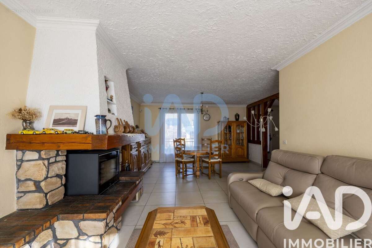 Maison 91 m² à Boussy-Saint-Antoine  - photo 6