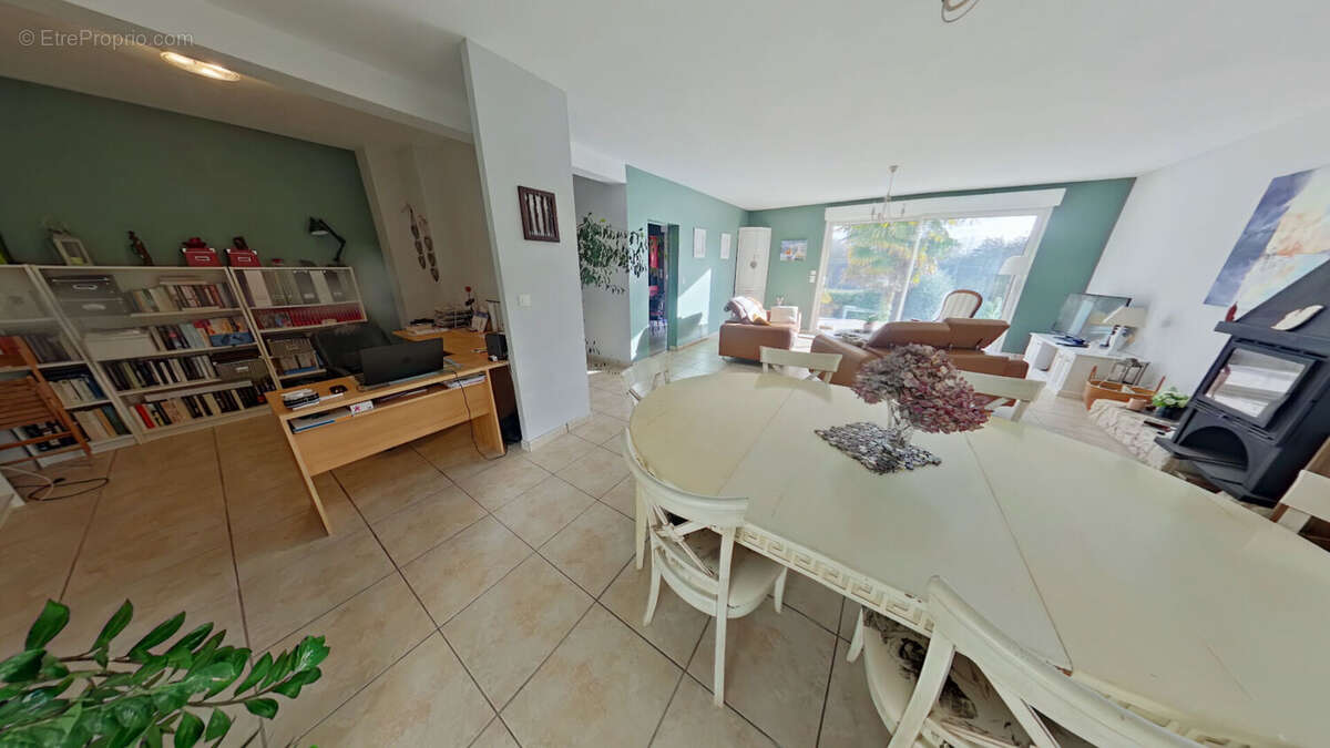 Maison à SAINT-EPAIN