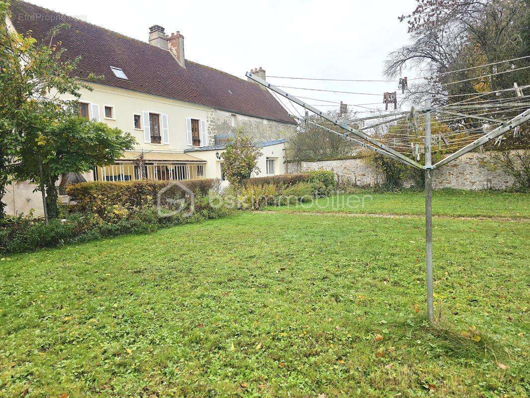 Maison bourgeoise de 227 m² – Centre de Choisy-en-Brie – Idéale famille ou investisseur - photo 3