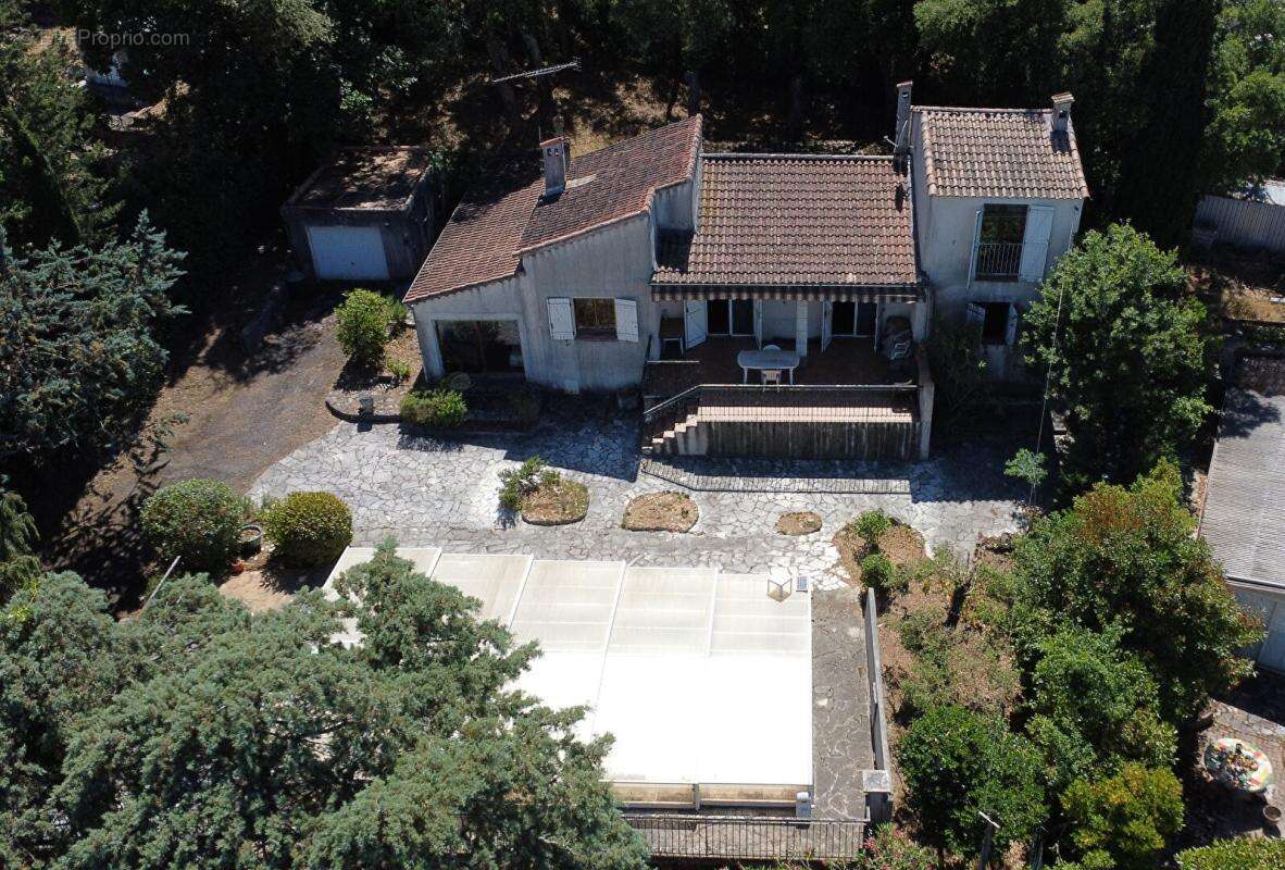 Villa  les mayons -  t4 de 117m² piscine avec vue exceptionnelle - photo 7