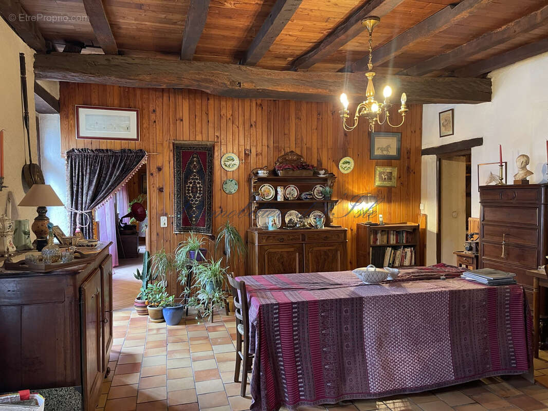 Maison à SAINT-JEAN-D'ATAUX