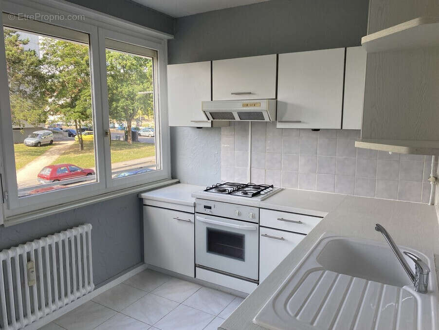 Appartement à CHENOVE