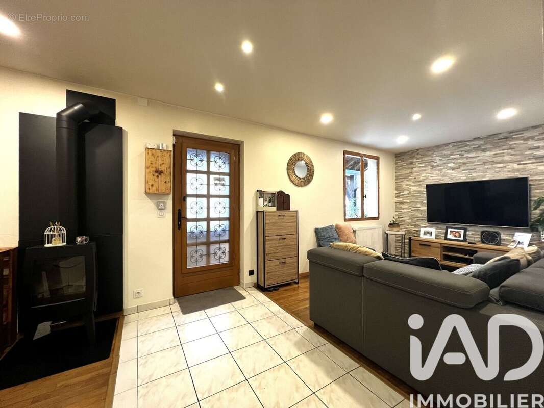 Photo 2 - Maison à SAVIGNY-SUR-ORGE