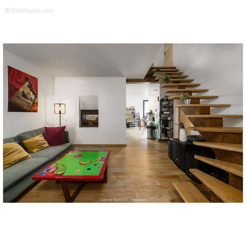 Maison à ENTRAIGUES