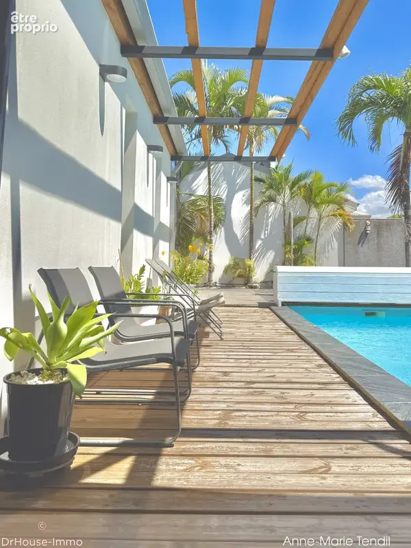 Maison 4 pièces 130 m² à vendre à Saint-Pierre (97410) - photo 9