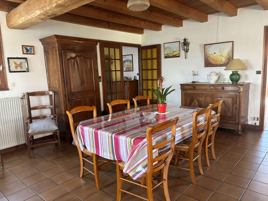 Maison à AIGREFEUILLE-D'AUNIS