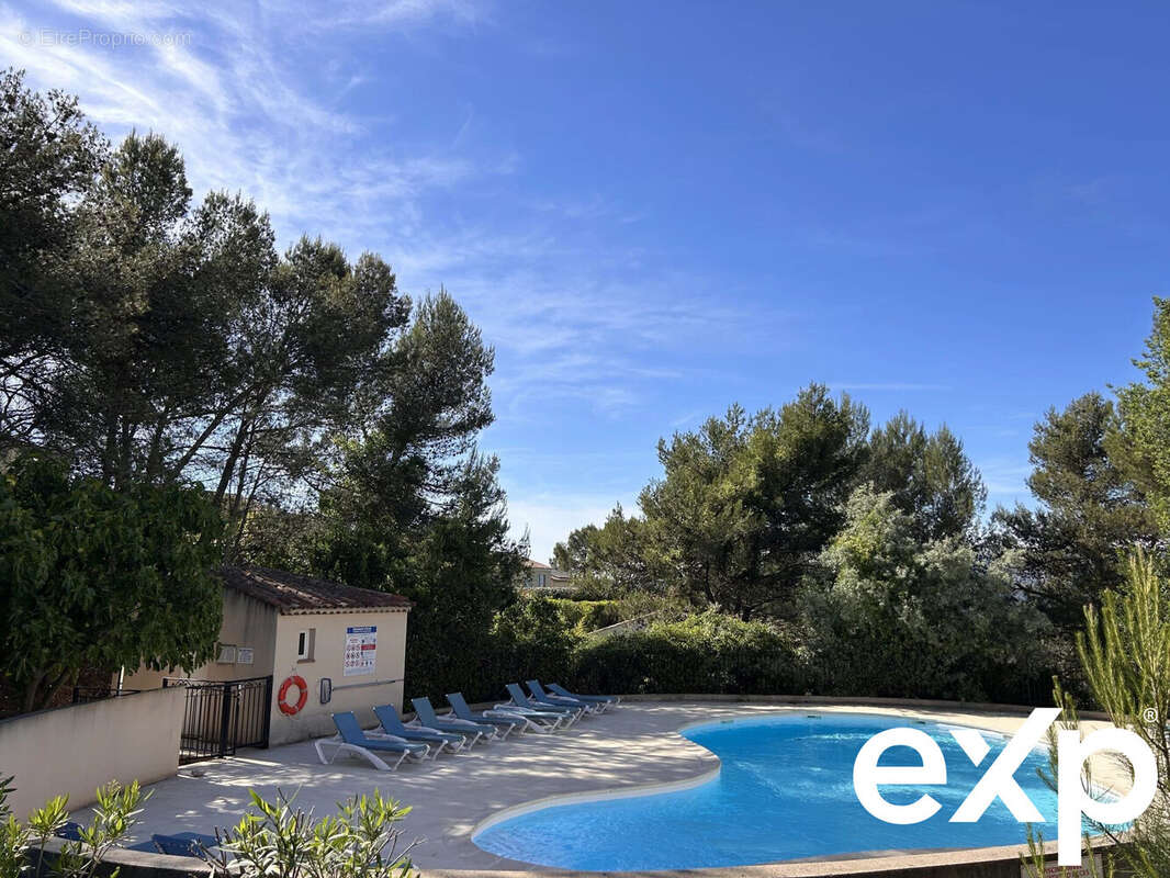 Appartement à MALLEMORT