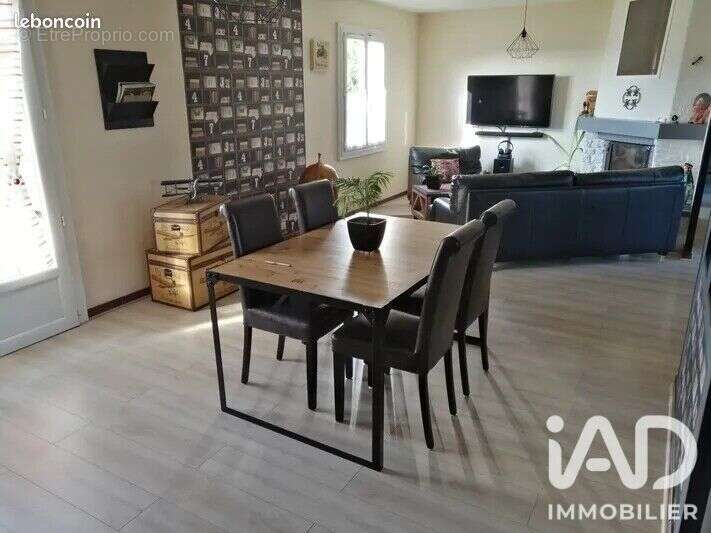 Maison 88 m² à Villepot  - photo 3