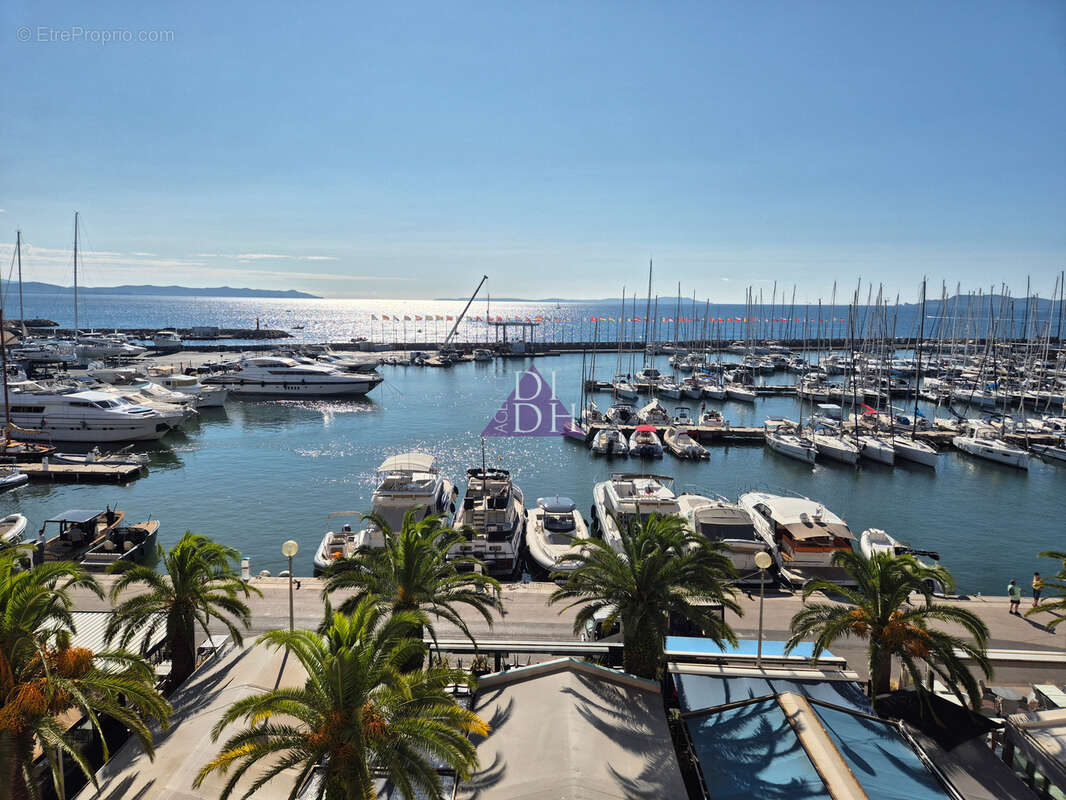 Appartement à HYERES