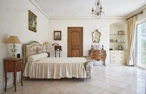 Maison à MOUGINS