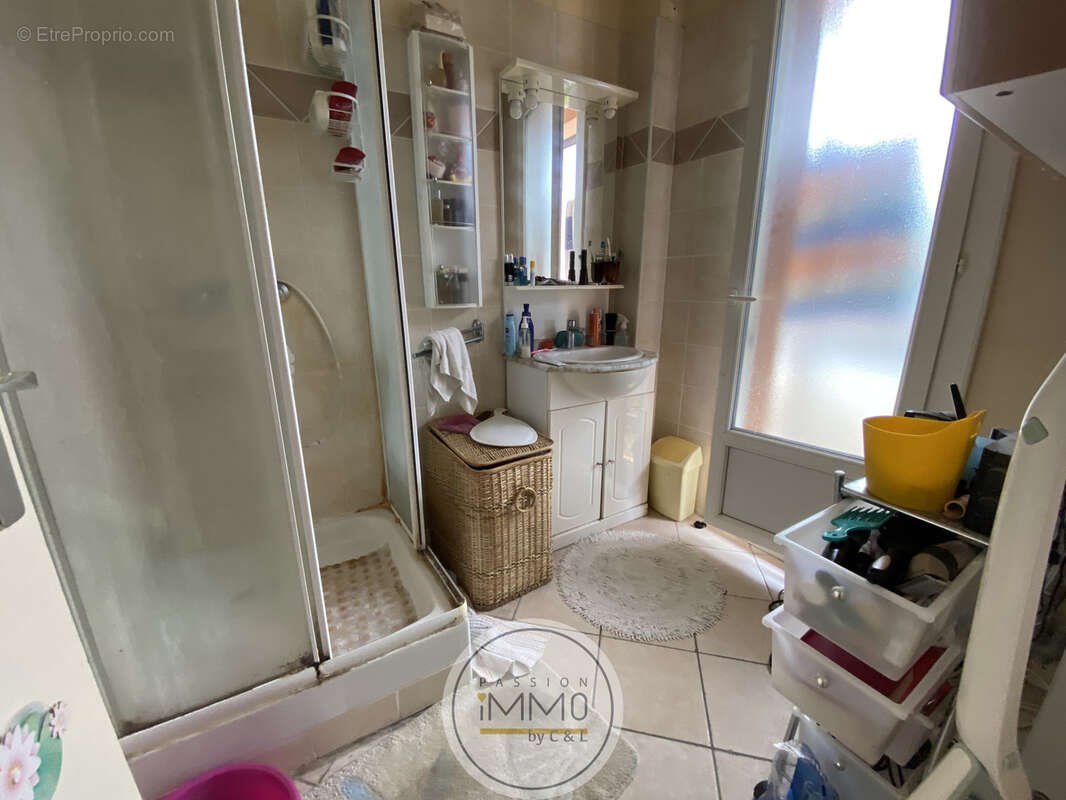 Appartement à CHATEAU-ARNOUX-SAINT-AUBAN