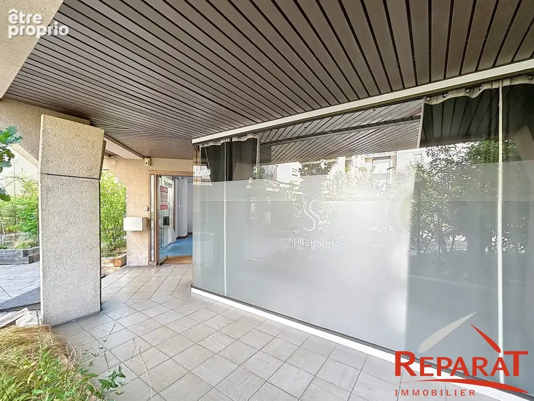 Commerce 156 m² à Brive-La-Gaillarde  - photo 3