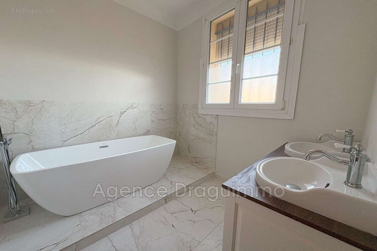 Appartement à DRAGUIGNAN
