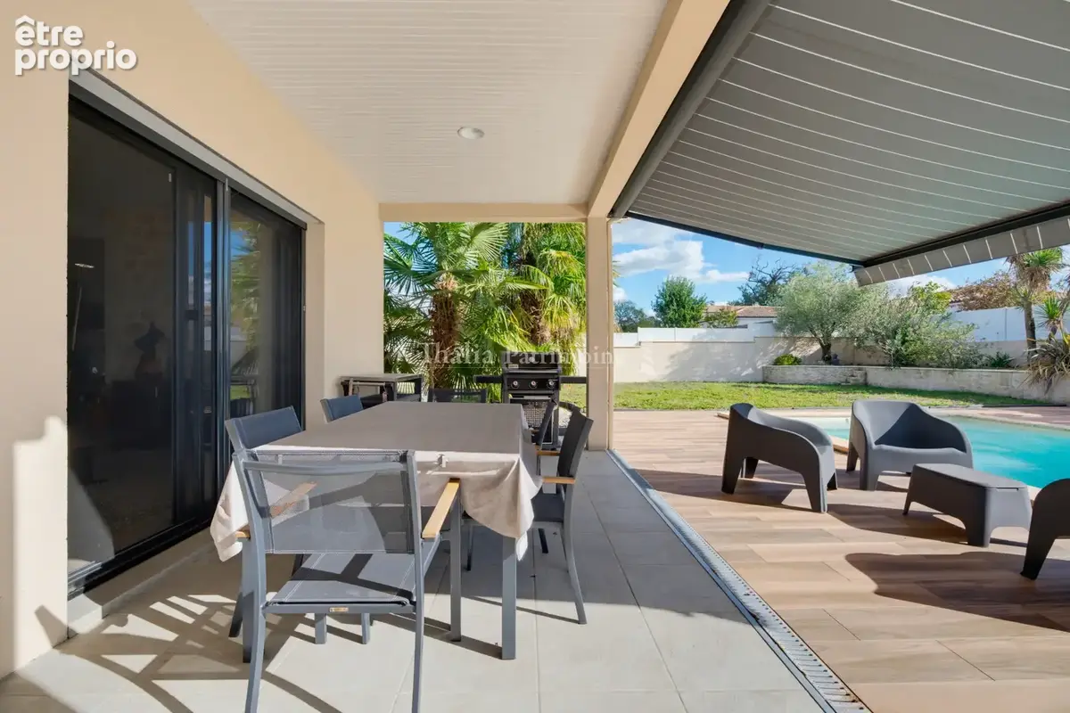 Maison récente de 130 m2 avec piscine chauffée   Environnement résidentiel calme - photo 16
