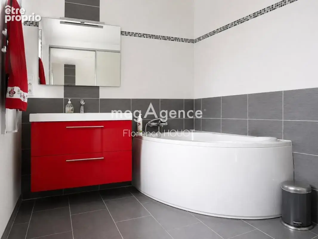 Cholet Sud - maison familiale 4 chambres et jardin - photo 10