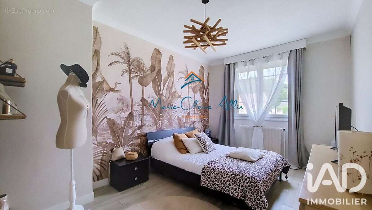 Maison 169 m² à Saint-Laurent-Nouan  - photo 7