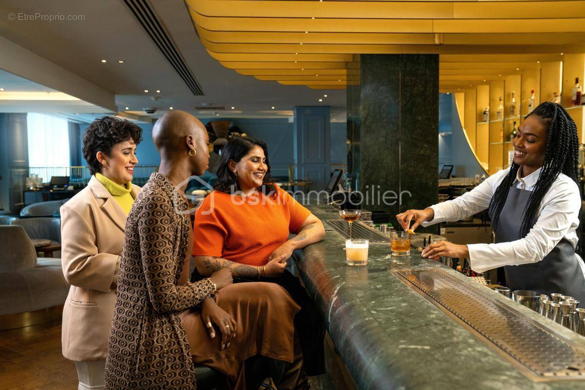 Commerce à TROUVILLE-SUR-MER