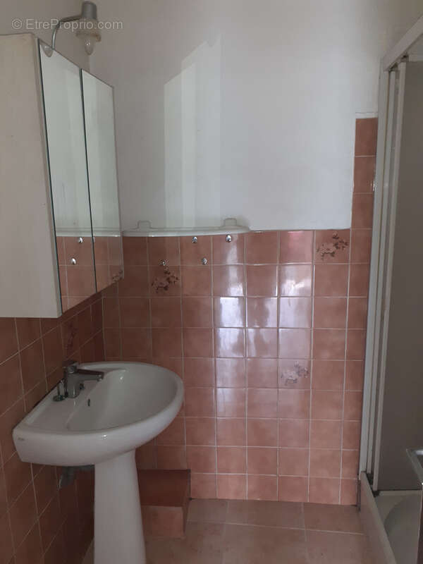 Maison 89 m² à Janailhac  - photo 6