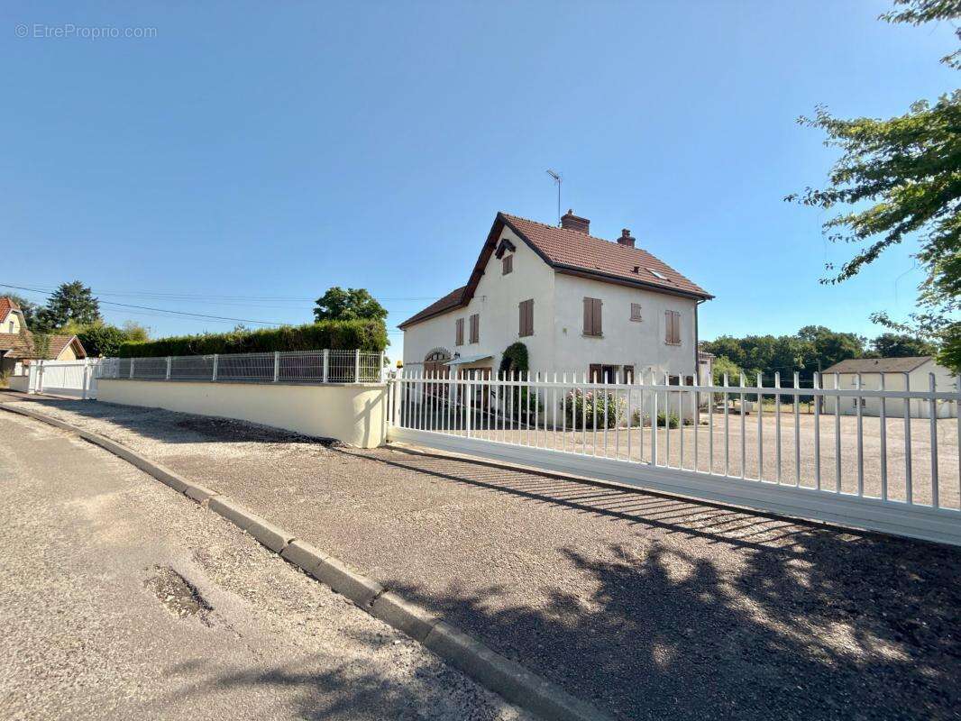 Maison à VILLERS-LES-POTS